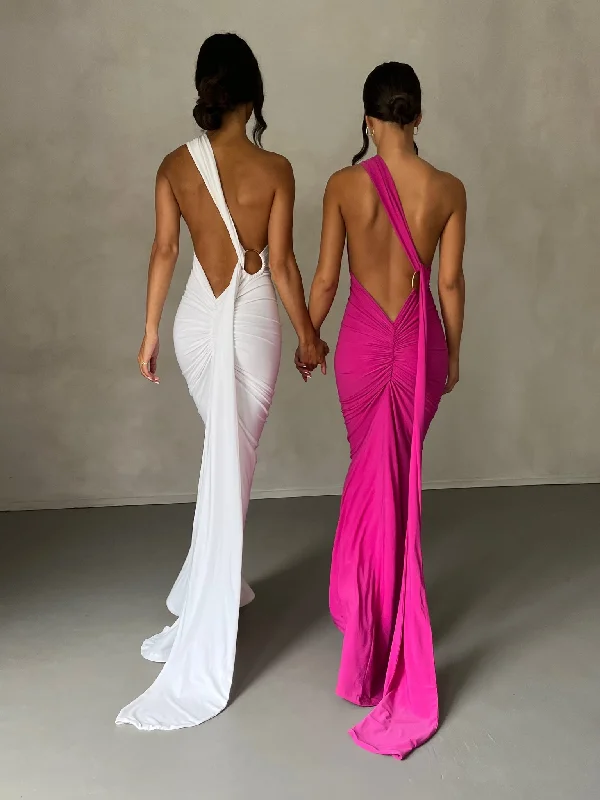 MÉLANI The Label CONSTANTINA Asymmetric Halterneck Midi Dress Comfortable Ruched Midi Dress