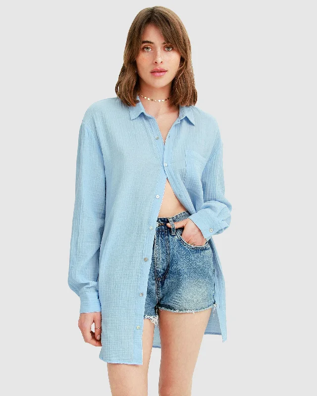 South Coast Oversized Shirt - Light Blue FINAL SALE Trendy Turtleneck Short Shirt