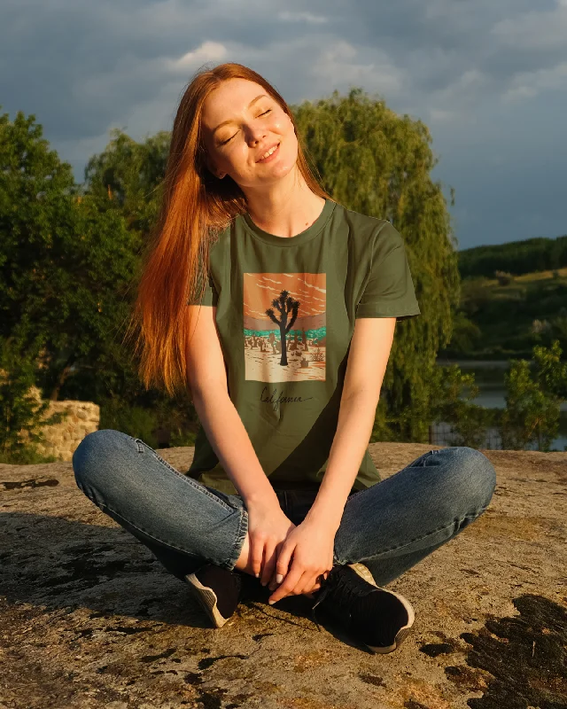 California Desert Landscape - 3  T-Shirt  | Unisex Jersey Short Sleeve Tee Seamless Knitted Crochet