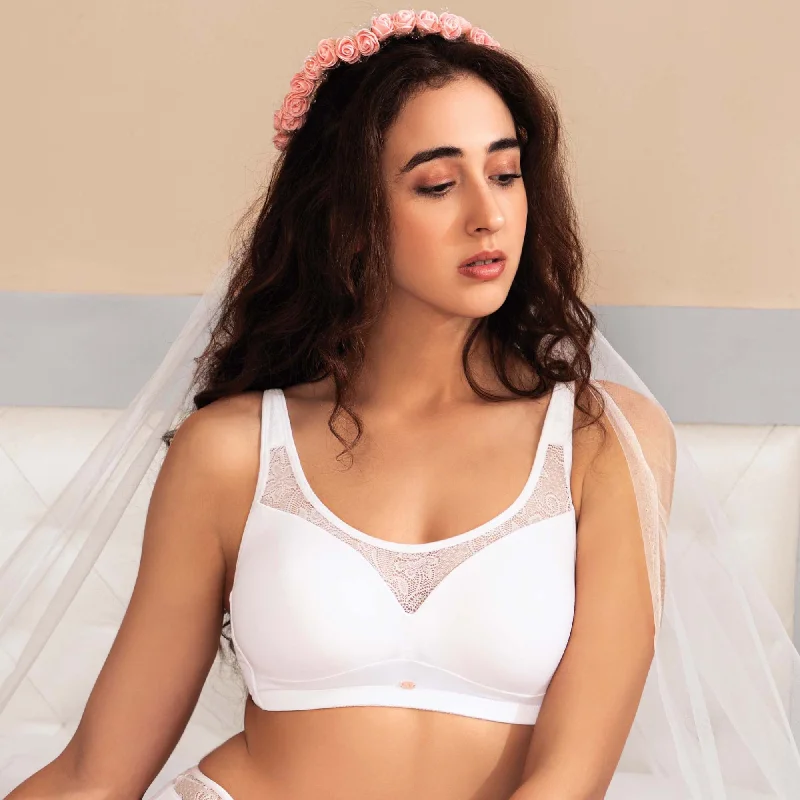 Full Coverage Padded Non Wired Bra With Lace Detailing- CB-132 Adjustable Back Bra