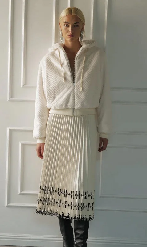 Le Superbe Pleats to Meet You Skirt - Off White slim fit skirt
